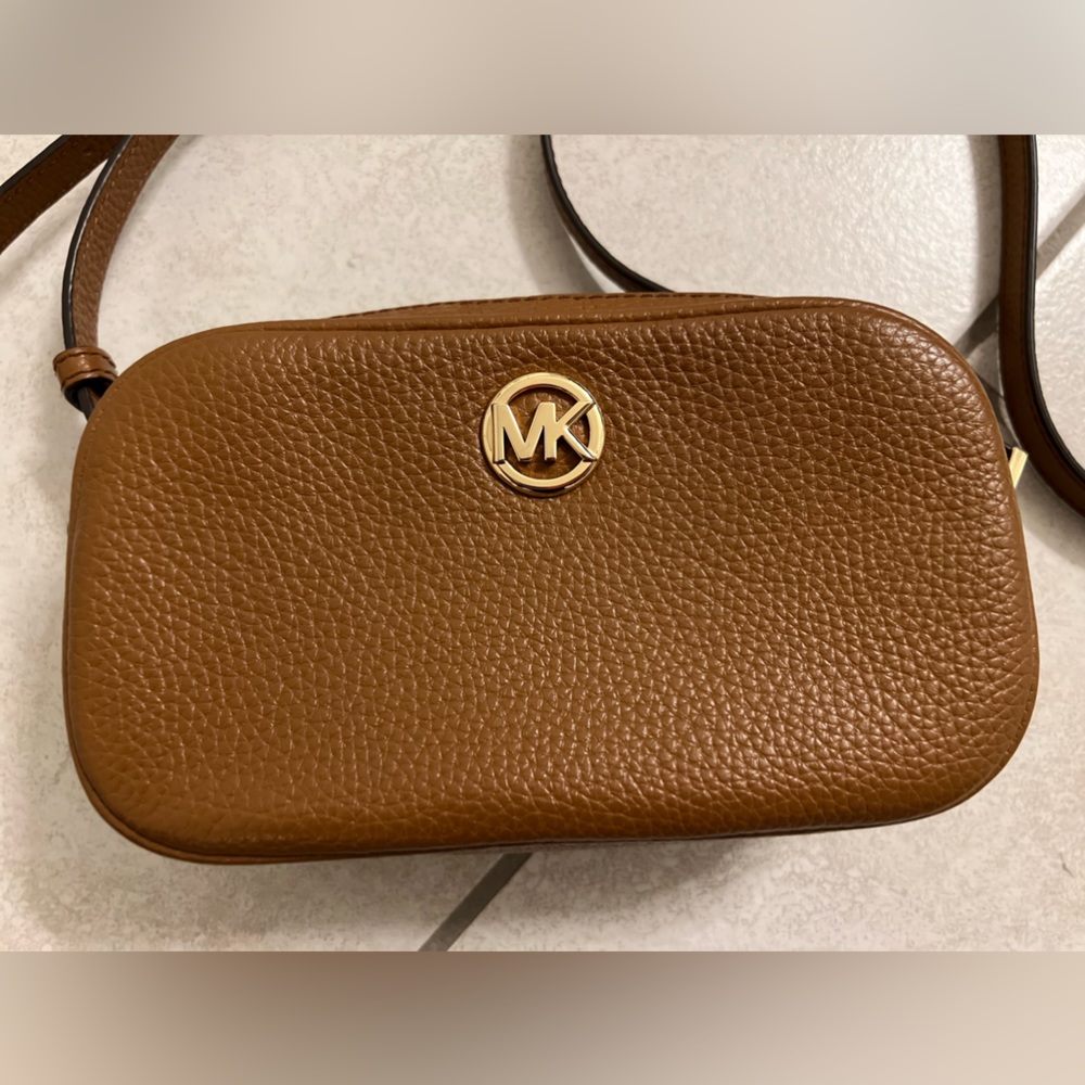 Michael Kors Small Purse / Camera Bag